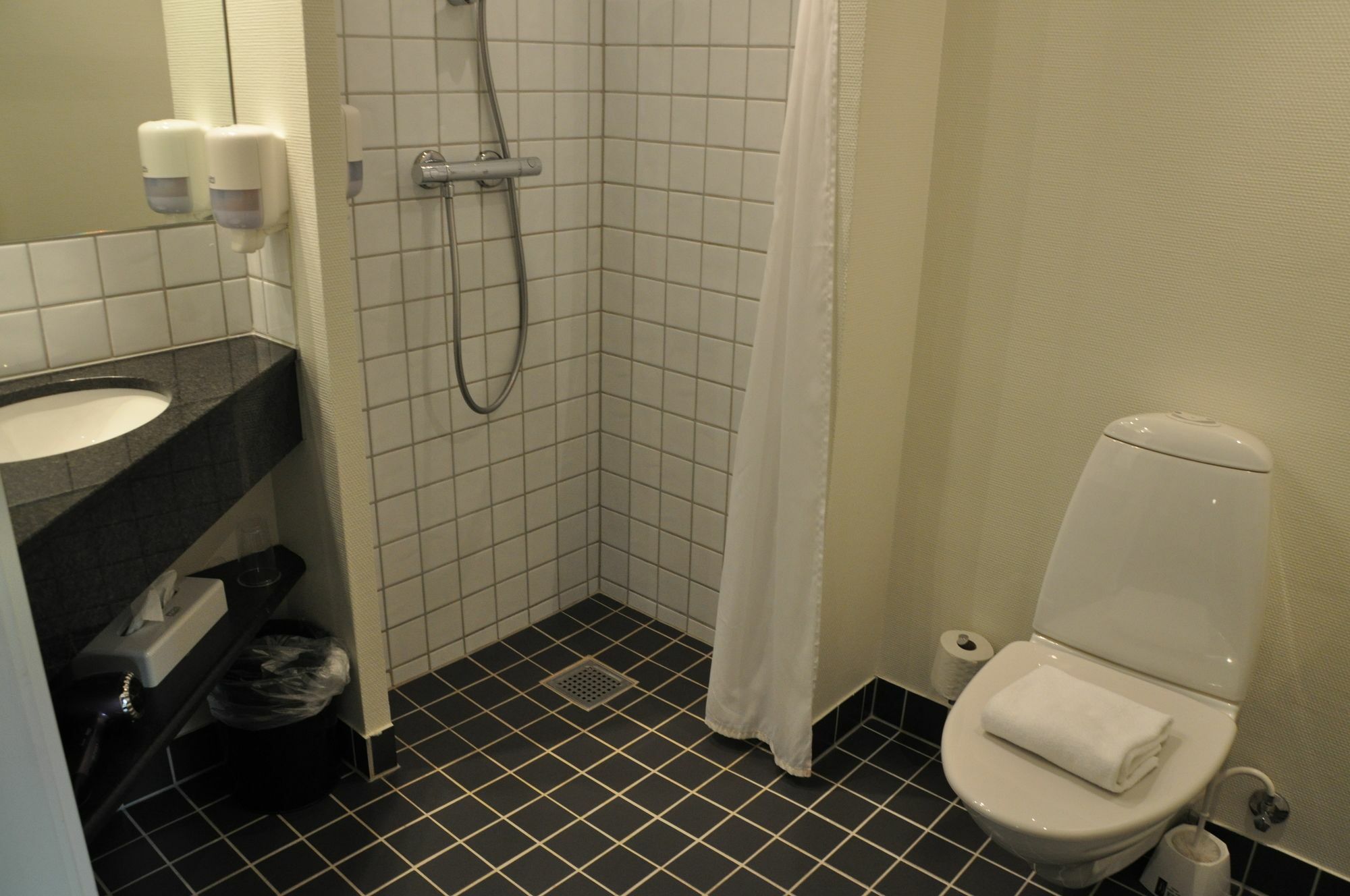 מלון Huset מידלפרט מראה חיצוני תמונה